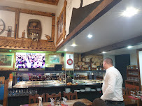 Atmosphère du Restaurant roumain Chez Omenashou à Valenton - n°3