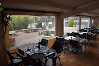 Atmosphère du Restaurant Le p'tit caillou à Grospierres - n°1