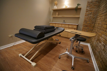 Cornerstone Health - Chiropractor in Evanston Illinois