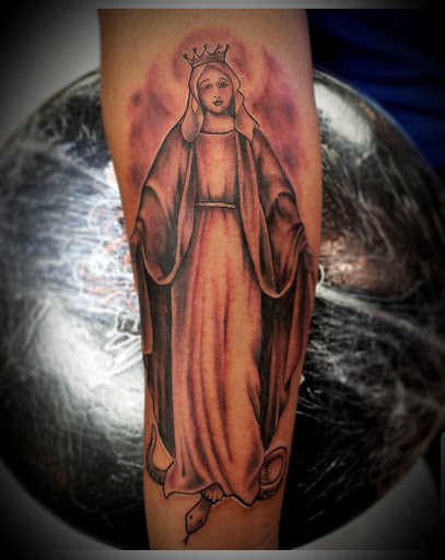 Explore family initials tattoo ideas, creative tattoo ideas in Rehoboth Beach, available at Tattoo Galaxy (Rehoboth Beach) Piercing & Custom tattoos