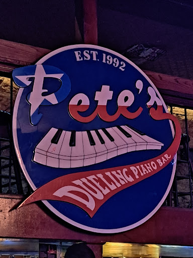 Petes Dueling Piano Bar image 7