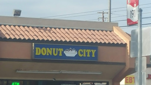 Donut Shop «Donut City», reviews and photos, 20941 Norwalk Blvd, Lakewood, CA 90715, USA