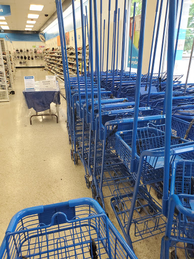 Clothing Store «Ross Dress for Less», reviews and photos, 1416 Towne Square Blvd NW, Roanoke, VA 24012, USA