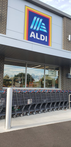 Supermarket «ALDI», reviews and photos, 1365 Lee St, Des Plaines, IL 60018, USA