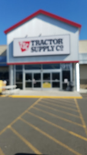 Home Improvement Store «Tractor Supply Co.», reviews and photos, 911 Griffin Ave, Enumclaw, WA 98022, USA