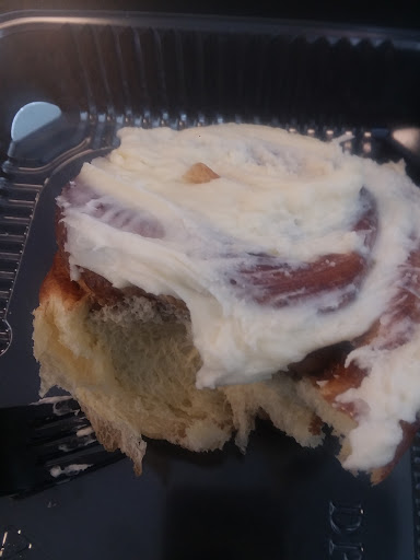 Bakery «Sweet Retreat Cake Boutique», reviews and photos, 227 N Main St, Loyal, WI 54446, USA