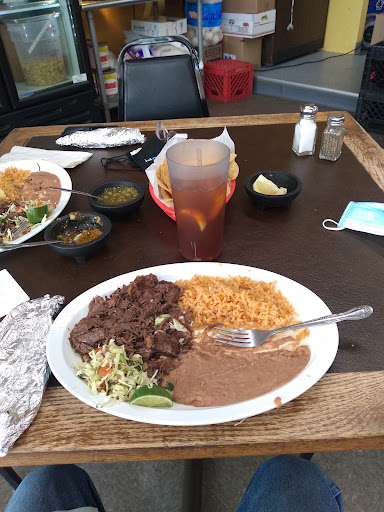 Mexican Restaurant «Los Alamos», reviews and photos, 1667 Summit St, Kansas City, MO 64108, USA