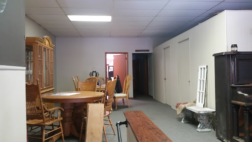 Coffee Shop «Grounded Coffee House», reviews and photos, 306 S Cavin St, Ligonier, IN 46767, USA