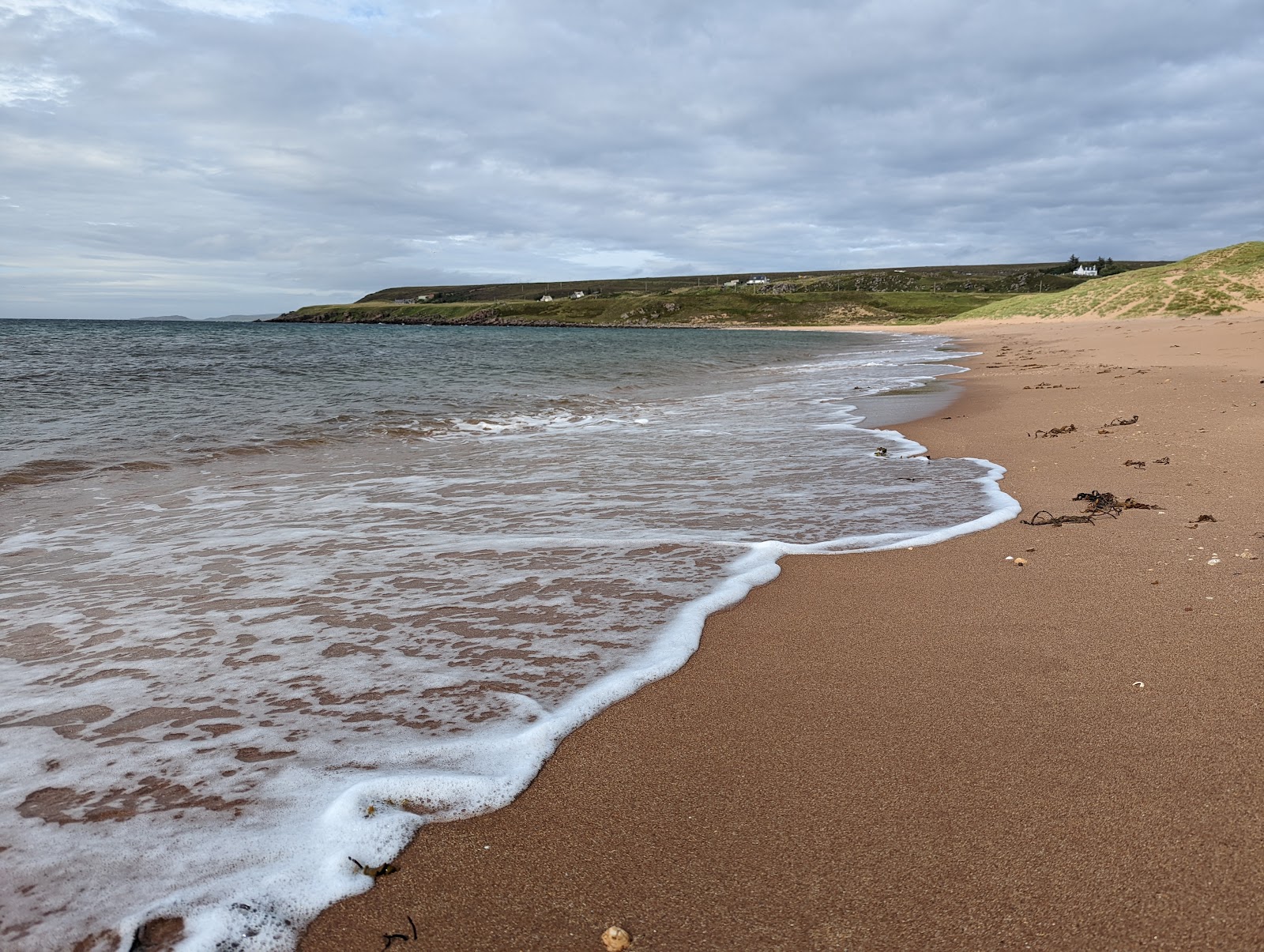 Photo de Red point beach situé dans une zone naturelle