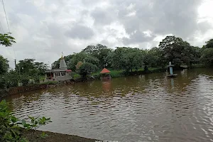 Umbarli Lake & Gaondevi Mandir image