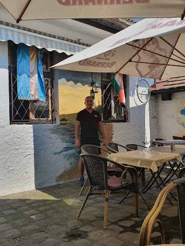Opinii despre Gőzhajó Söröző în Szentendre - Kocsma
