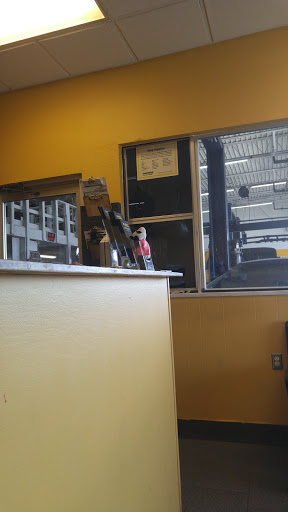 Auto Repair Shop «Meineke Car Care Center», reviews and photos, 4751 S Memorial Dr, Tulsa, OK 74145, USA