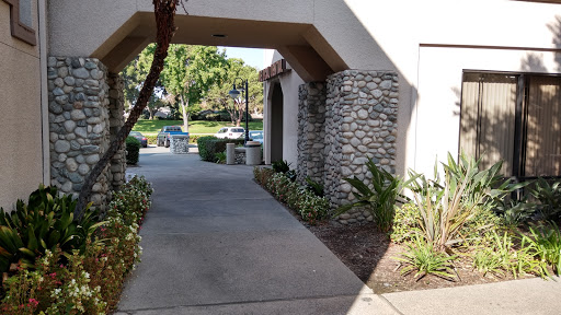 Barber Shop «Stonecreek Plaza Barber Shop (inside H&R Block courtyard)», reviews and photos, 4330 Barranca Pkwy #105, Irvine, CA 92604, USA