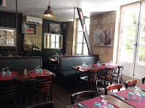 Atmosphère du Restaurant La Terrasse Saint-Pierre à Bordeaux - n°15