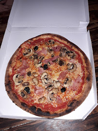 Plats et boissons du Pizzeria Pizza François à Arles - n°5