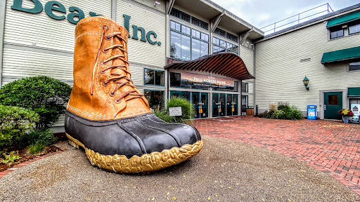 Clothing Store «L.L. Bean», reviews and photos, 95 Main St, Freeport, ME 04032, USA