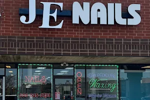 J-E Nails image