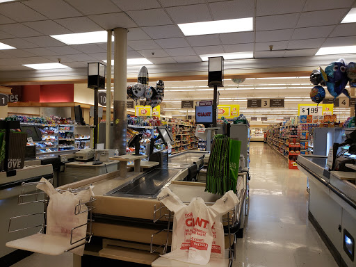 Grocery Store «Giant Food Stores», reviews and photos, 1153 N 5th St, Perkasie, PA 18944, USA