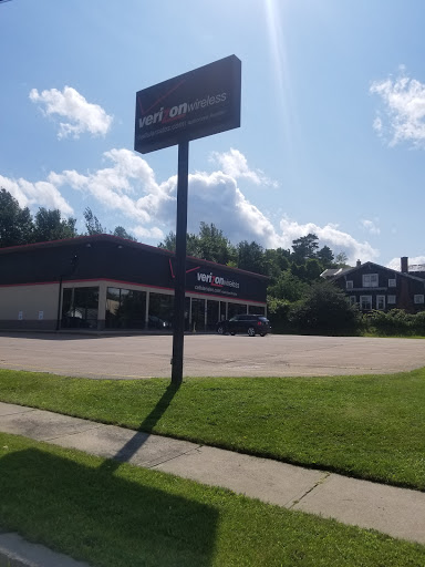 Cell Phone Store «Verizon Authorized Retailer – Cellular Sales», reviews and photos, 266 W Main St, Malone, NY 12953, USA