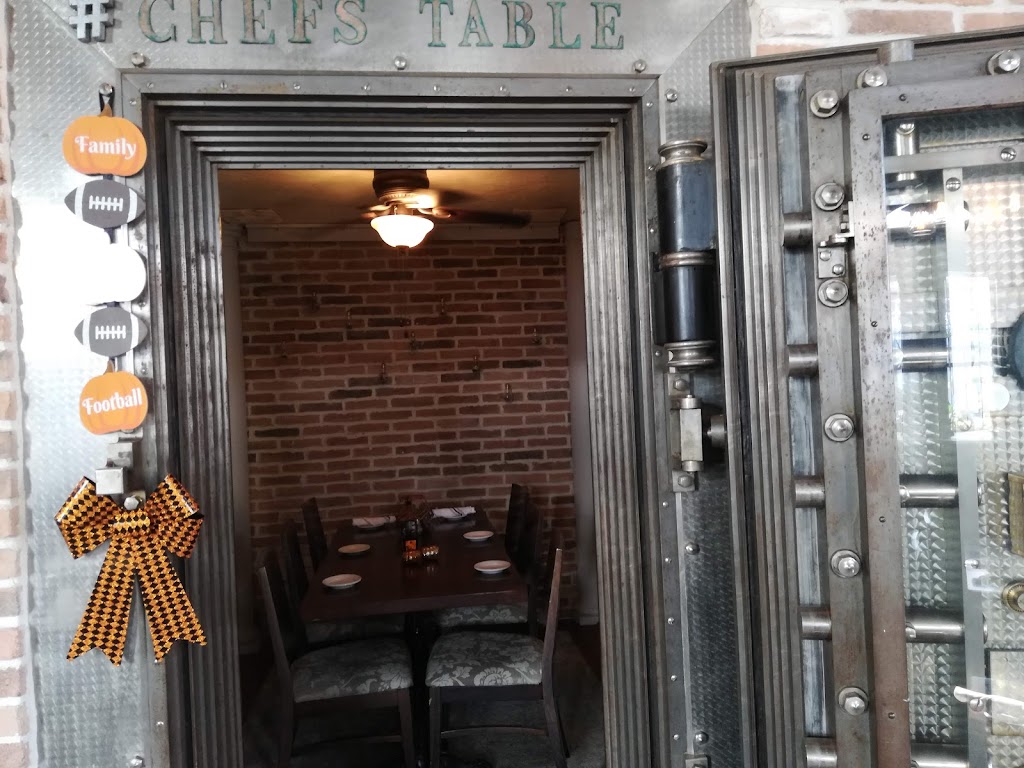 Plate & Palette Gastropub 19966