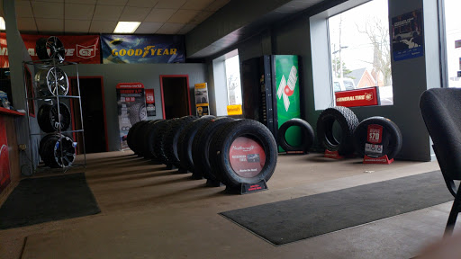 Brake Shop «Garro Tire & Automotive Service», reviews and photos, 115 N Sycamore St, Ravenna, OH 44266, USA