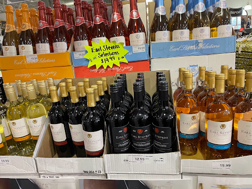 Liquor Store «Camp Creek World Of Beverages», reviews and photos, 3780 Princeton Lakes Pkwy, Atlanta, GA 30344, USA