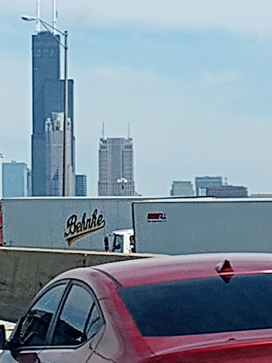 Truck Rental Agency «U-Haul Moving & Storage of Bronzeville», reviews and photos, 2601 S La Salle St, Chicago, IL 60616, USA