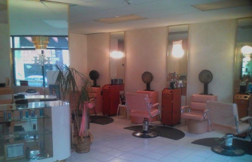 Beauty Salon «Heavenly hair & body salon I Hair Extension», reviews and photos, 810 Wood St #3, Pittsburgh, PA 15221, USA