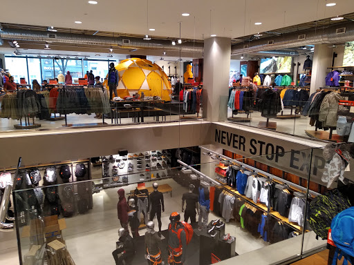 Clothing Store «The North Face», reviews and photos, 3333 M St NW, Washington, DC 20007, USA