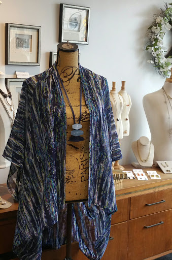 Gift Shop «The Villager Card & Gift Shop», reviews and photos, 1042 Sterling Ave, Flossmoor, IL 60422, USA