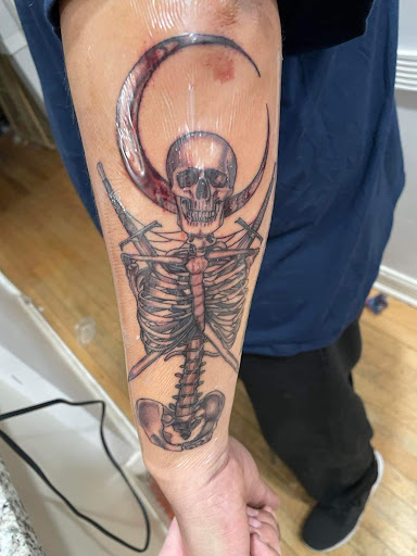 Tattoo Shop «Stained in pain tattoos», reviews and photos, 4211 N Milwaukee Ave, Chicago, IL 60641, USA