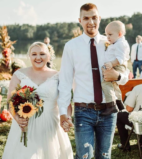 Bridal Shop «Country Bumpkin Boutique», reviews and photos, 303 S Willow Ave, Cookeville, TN 38501, USA