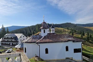 Mănăstirea Piatra Tăieturii image