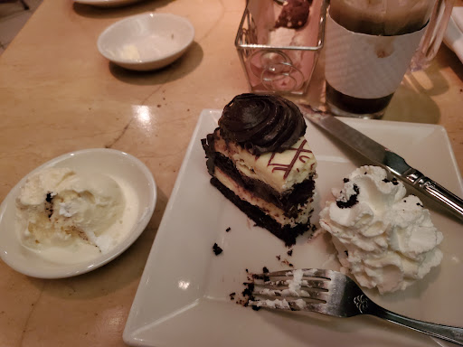 Restaurant «The Cheesecake Factory», reviews and photos, 820 Central Expy S, Allen, TX 75013, USA