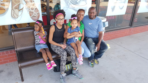 Outlet Store «Sikeston Factory Outlet Stores», reviews and photos, 100 Outlet Dr, Sikeston, MO 63801, USA