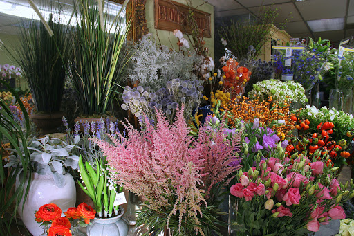 Florist «LARCHMONT VILLAGE FLORIST», reviews and photos, 420 N Larchmont Blvd, Los Angeles, CA 90004, USA