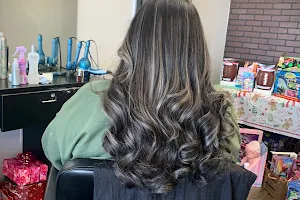 Amanda's Hair Salon image