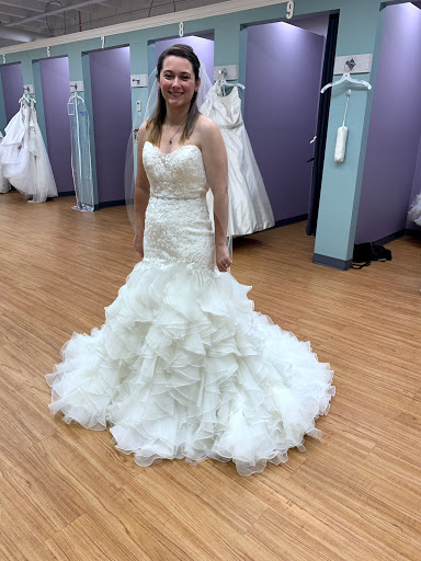 Bridal Shop «USA Bridal», reviews and photos, 1201 N Dixie Hwy #103, Elizabethtown, KY 42701, USA