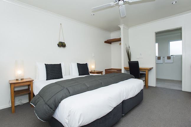 Reviews of Accommodation Ahi Kaa in Gisborne - Hotel