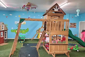 KIDTOPIA INDOOR playground & party place image