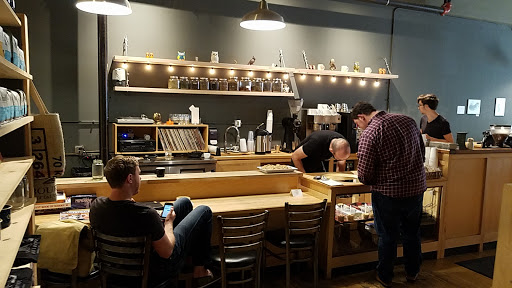 Quills Coffee, 137 E Market St, New Albany, IN 47150, USA, 