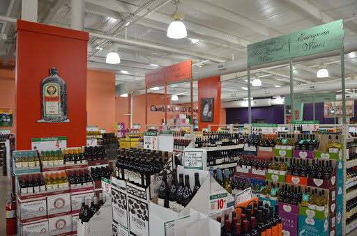 Liquor Store «Stones River Total Beverages», reviews and photos, 208 N Thompson Ln, Murfreesboro, TN 37129, USA