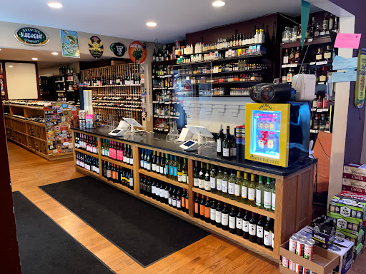 Beer Store «Harvest Wine & Spirits», reviews and photos, 842 Farmington Ave, West Hartford, CT 06119, USA