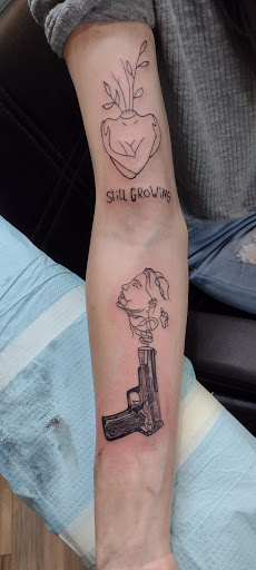 Tattoo Shop «Hollywood Twisted Needles», reviews and photos, 618 S Patterson St, Valdosta, GA 31601, USA