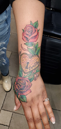 Tattoo Shop «Chameleon Tattoo», reviews and photos, 8925 165th St, Jamaica, NY 11432, USA