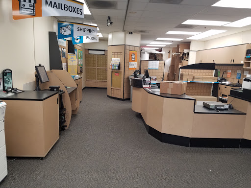 Shipping and Mailing Service «The UPS Store», reviews and photos, 327 E Ridgeville Blvd, Mt Airy, MD 21771, USA