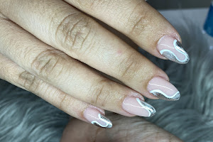 Unique Nails by Janni