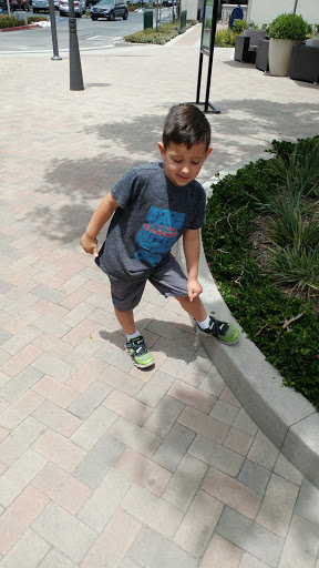 Shopping Mall «Newport Hills Shopping Center», reviews and photos, 2644 San Miguel Dr, Newport Beach, CA 92660, USA