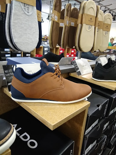 DSW Designer Shoe Warehouse image 3