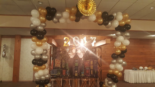 Dinner Theater «St. Croix Off Broadway Dinner Theatre», reviews and photos, 1616 Crest View Dr, Hudson, WI 54016, USA